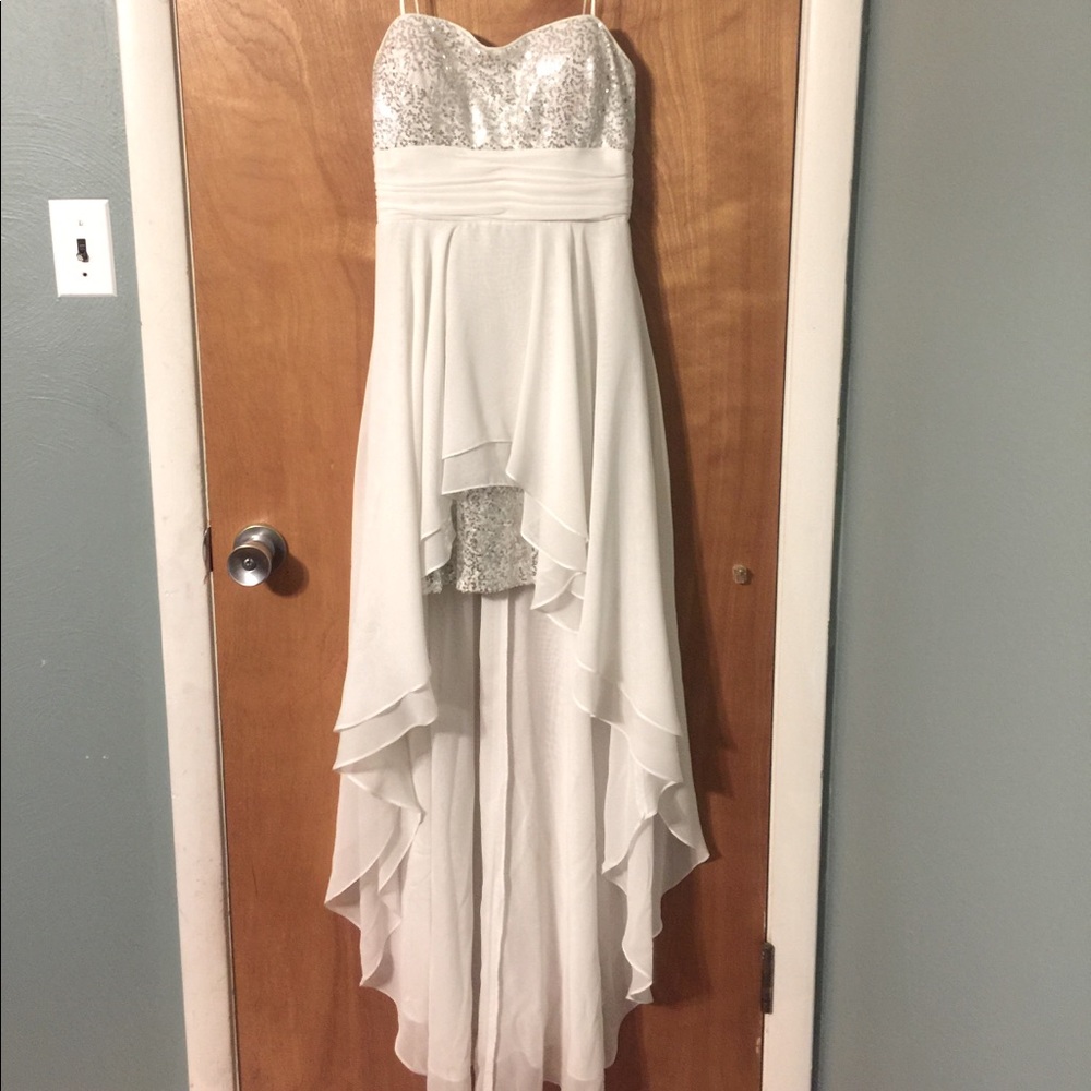 Hailey Logan by Adrianna Papell sequin dress